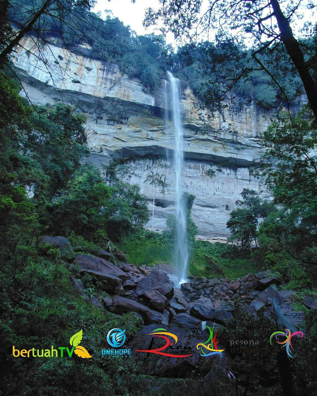 5 Objek Wisata Air Terjun Tertinggi di Sumatera RiauMagz