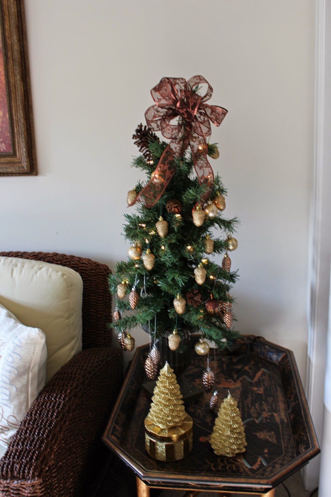 Designs by Pinky: Master Bedroom and Bath at Christmas