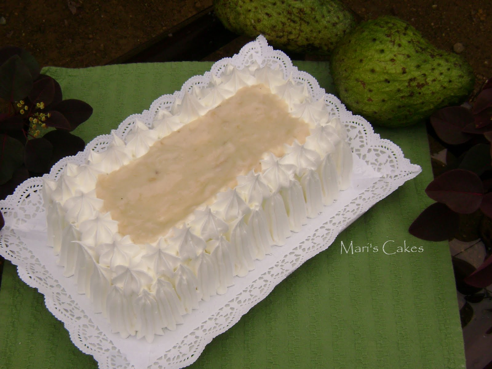 Soursop Cake, Bizcocho de Guanábana | Mari's Cakes (English)