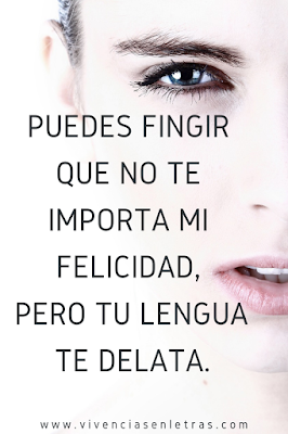 Finge todo lo que quieras mirada de mujer envidiosa