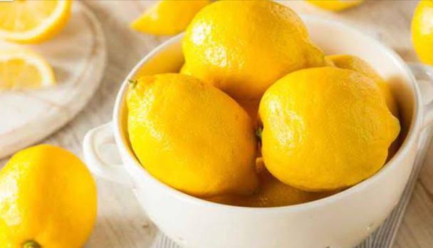 تعرف على استخدامات وحيل الليمون المختلفة تعرف على استخدامات وحيل الليمون المختلفة