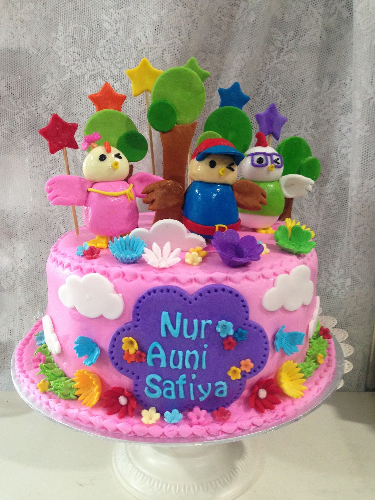 ninie cakes house: Didi & Friends Fondant Birthday Cake