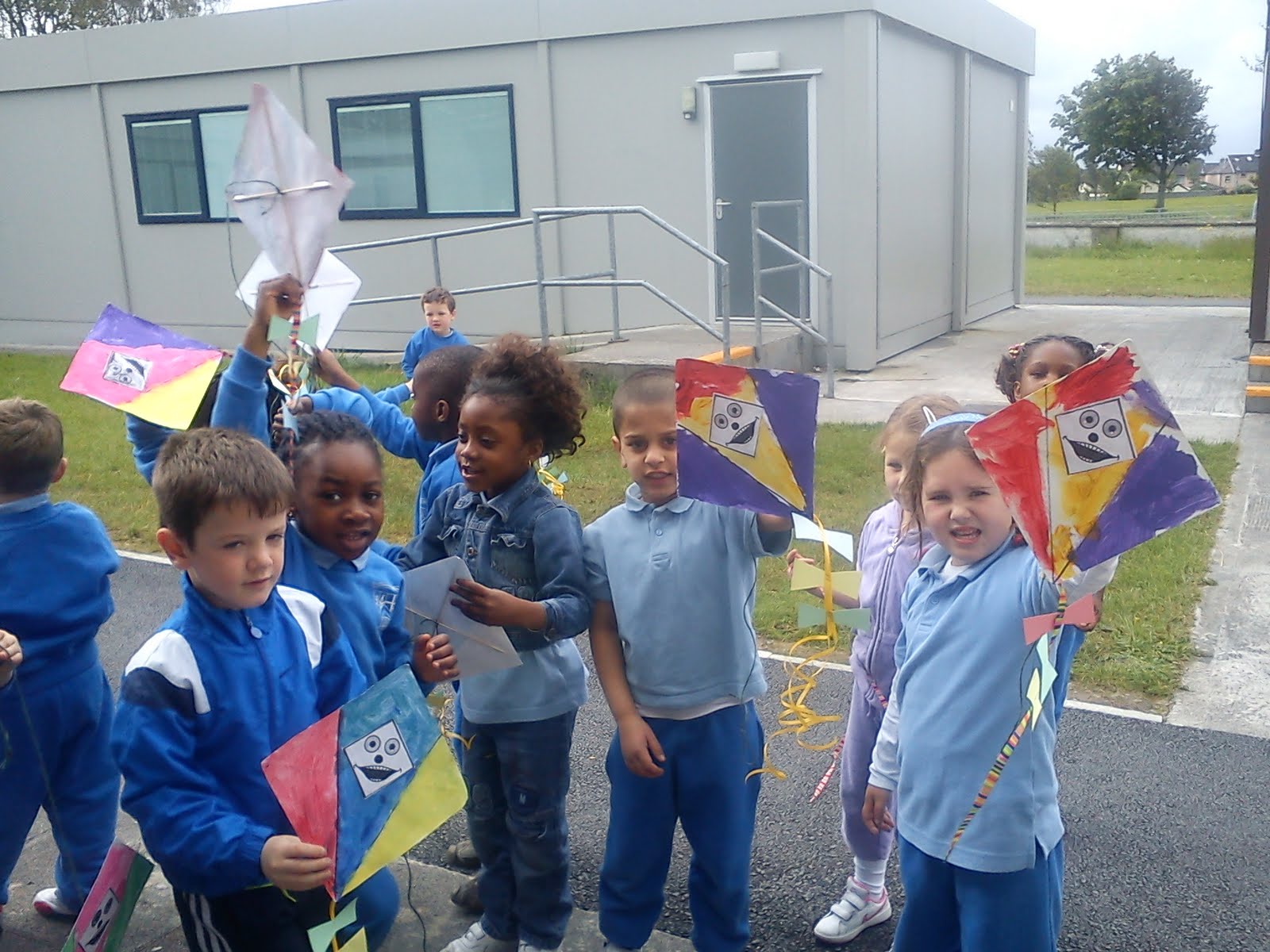 Art, Music and Drama Page Kites in Junior infants