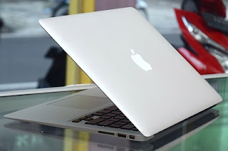 Jual MacBook Air Core i5 A1466 (13.3-inch ) Malang
