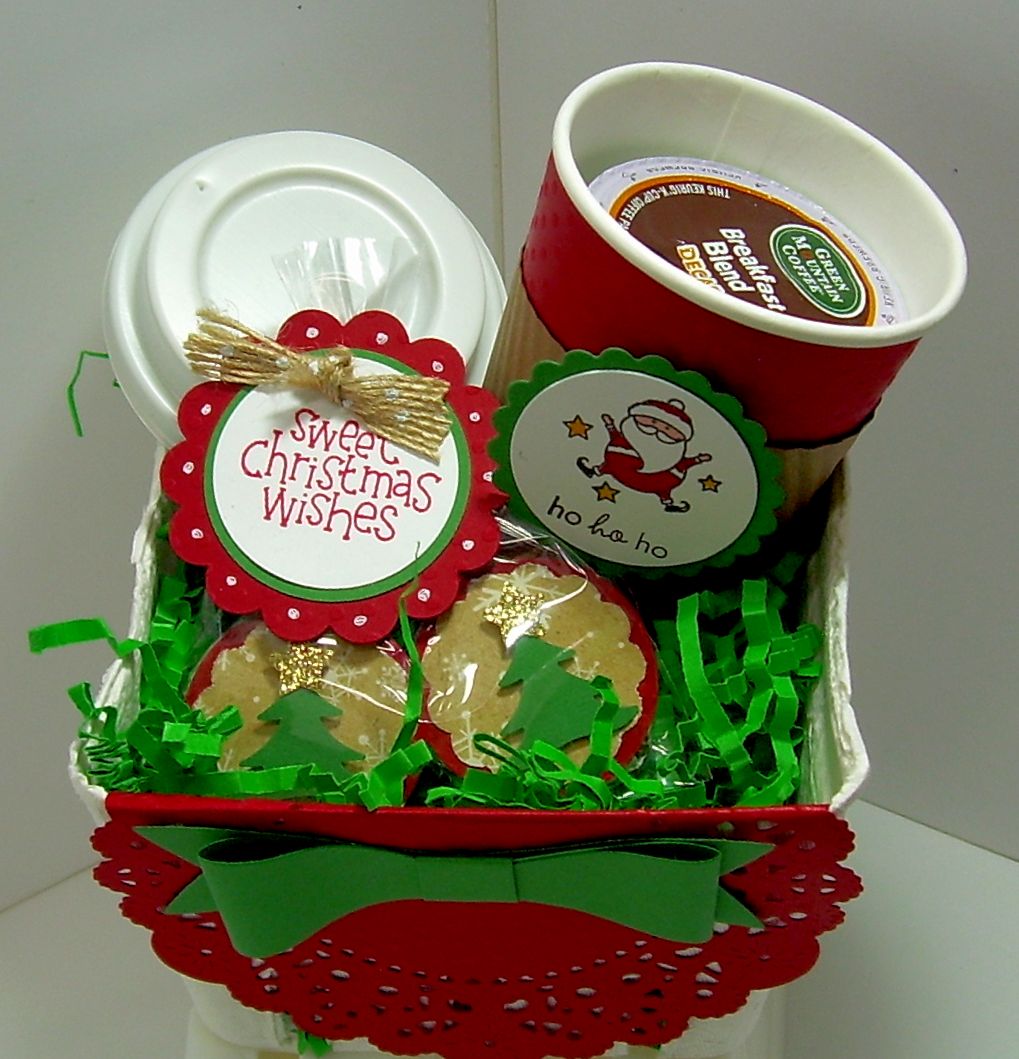 Beth-A-Palooza: &quot;Berry Christmas&quot; Coffee Gift Baskets