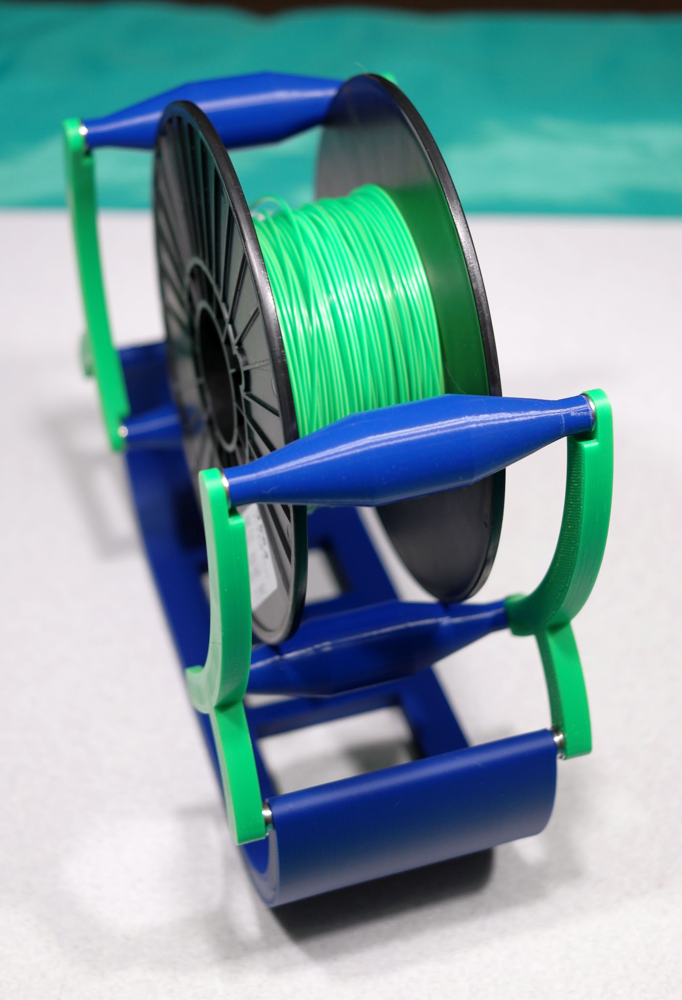 Mark Rehorst's Tech Topics: Tangle-Free 3D Printer Spool Holder