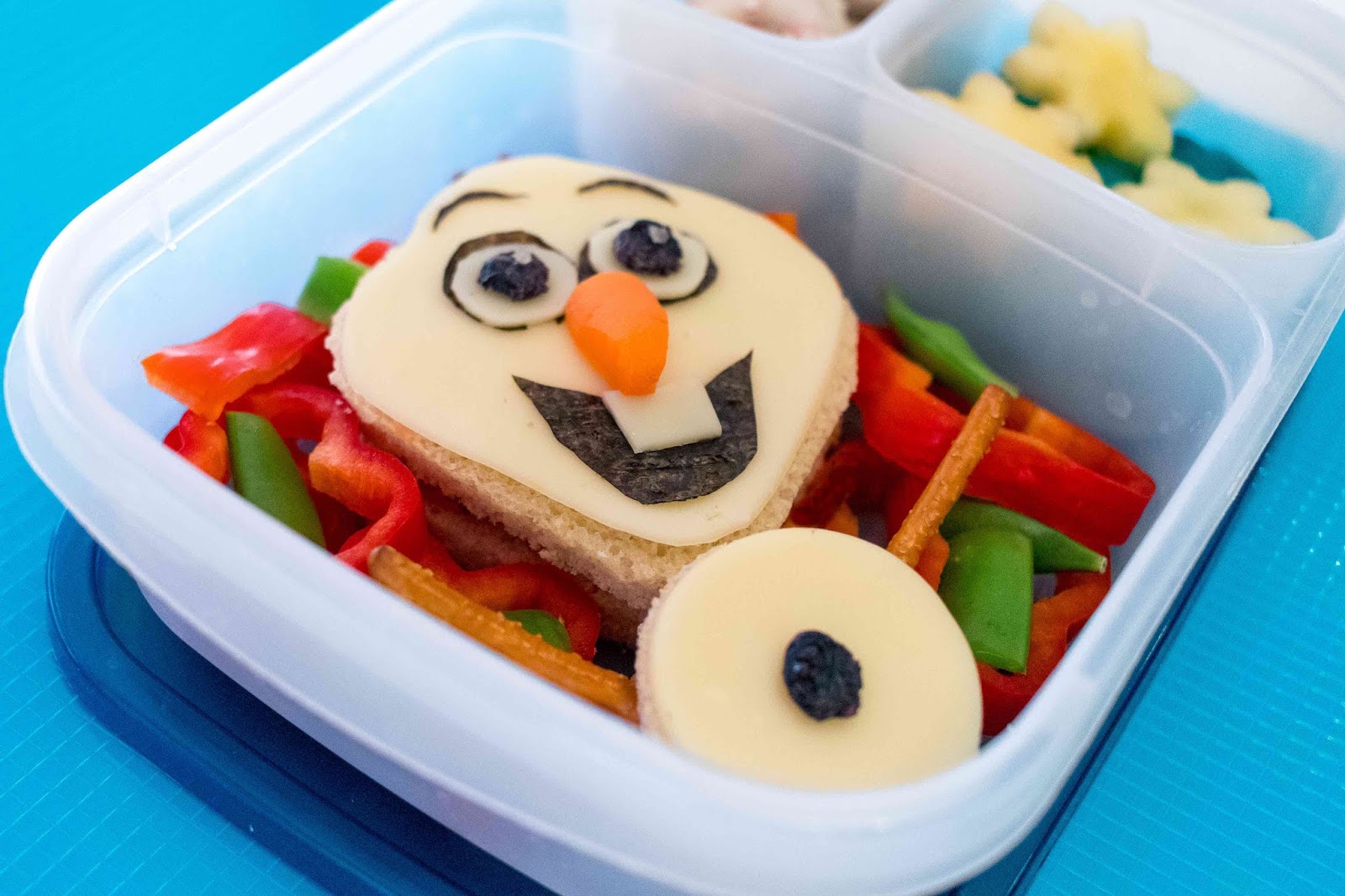 Easy Lunch Box Idea: FROZEN Olaf