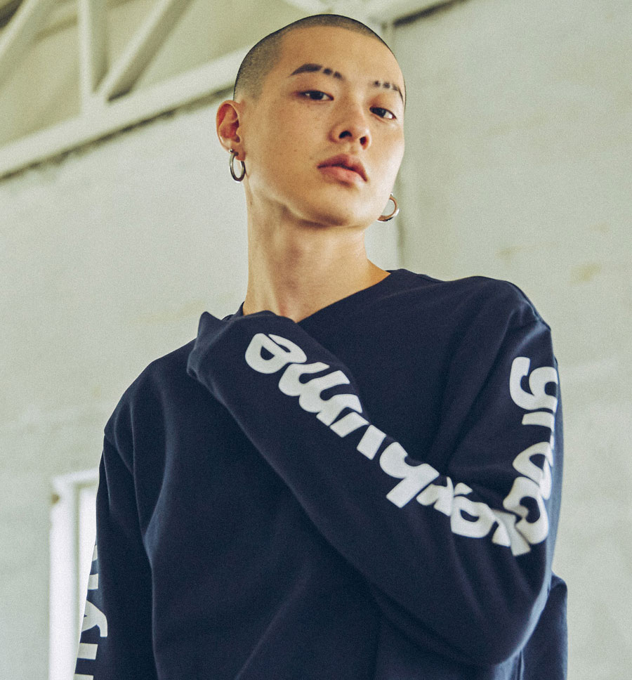 KOREA STREET FASHION: [Item of the day] 2017.08.31 Groove Rhyme's Crew neck