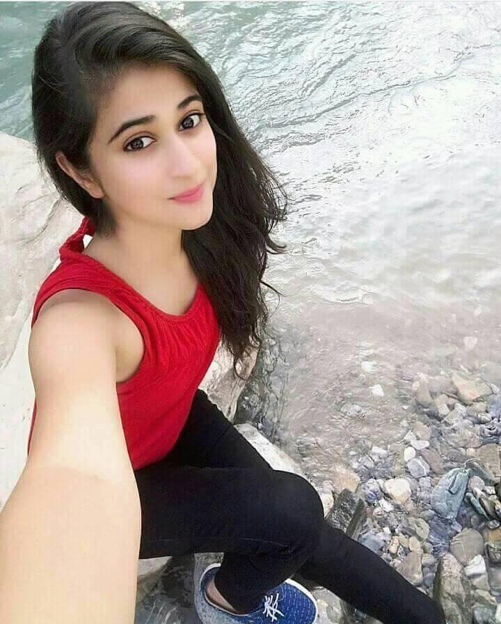 Meet The Beautiful Selfie Girls Devrani Indian Selfie -2713