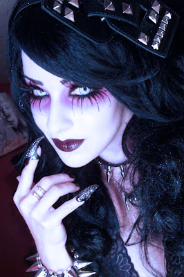 Monroe Misfit Makeup | Beauty Blog: Halloween Makeup Youtube Tutorial ...