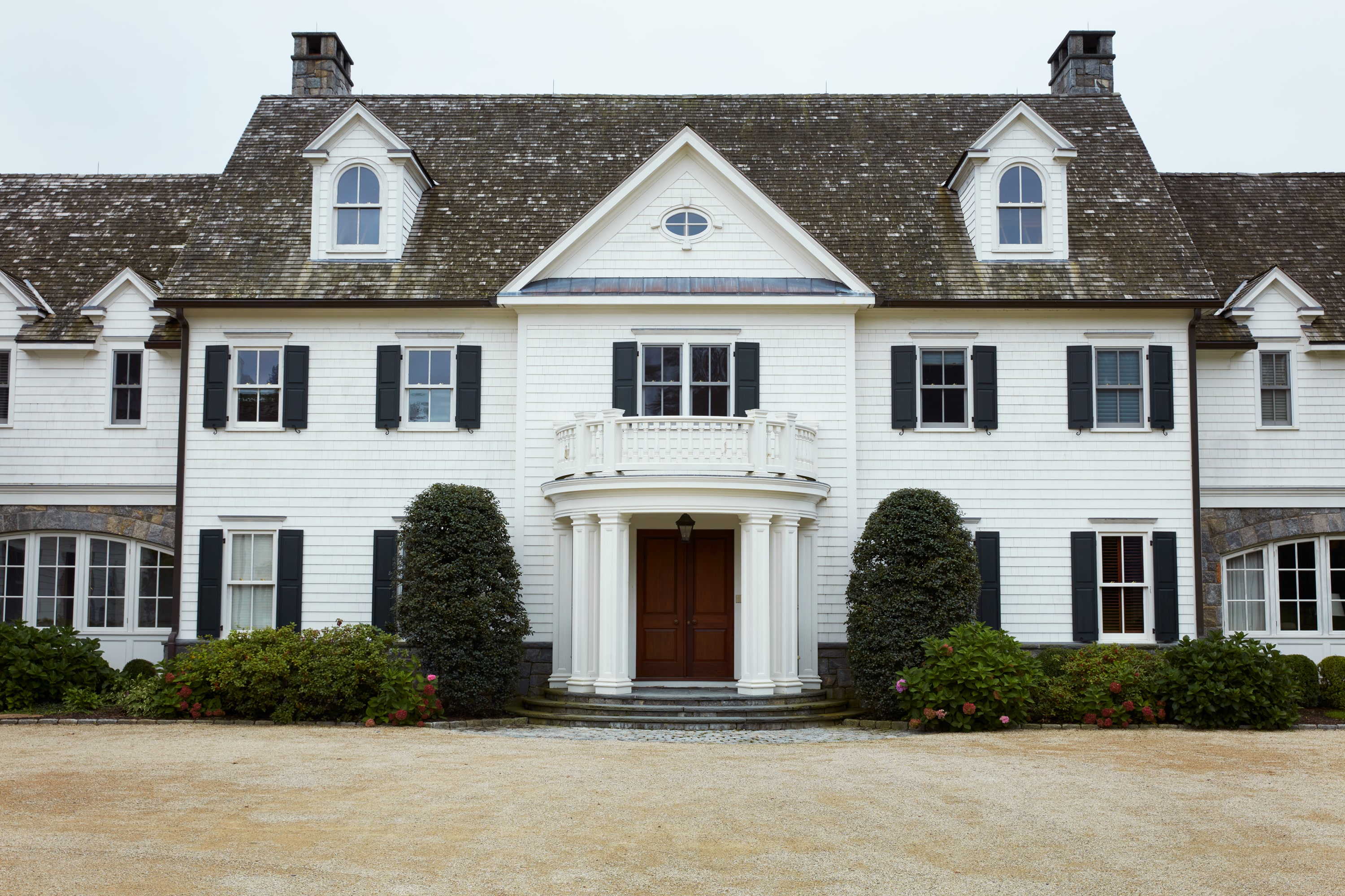 Décor Inspiration: A Beautiful Greenwich Estate by Sarah Bartholomew Design