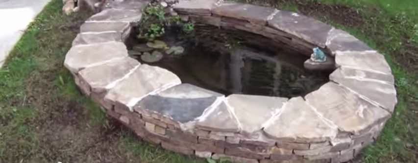 Rumah Nyaman dan Indah Membuat sendiri kolam  ikan  di halaman