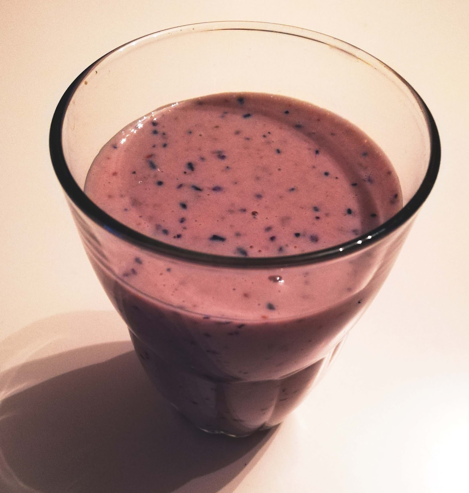 delicious Training BananaBlueberryMilkshake