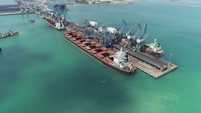 Cảng Hòa Phát Dung Quất đón tàu 180.000 tấn