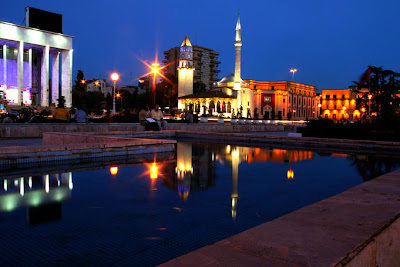 Etem Mezquita de Bey, Albania