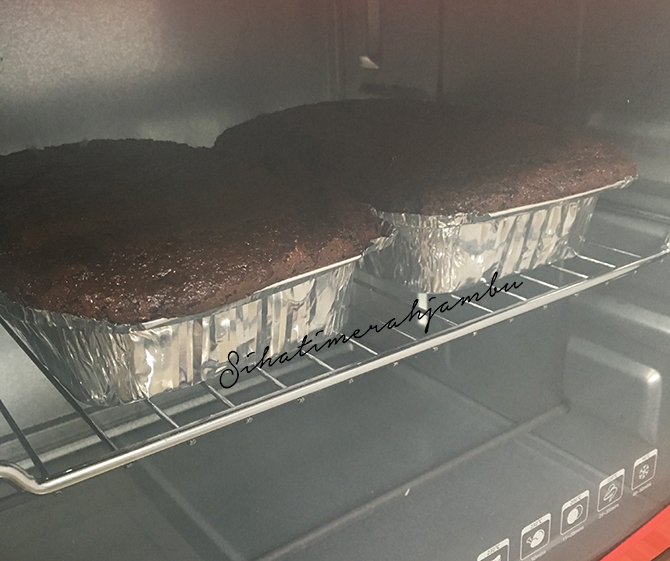 Suhu bakar kek coklat