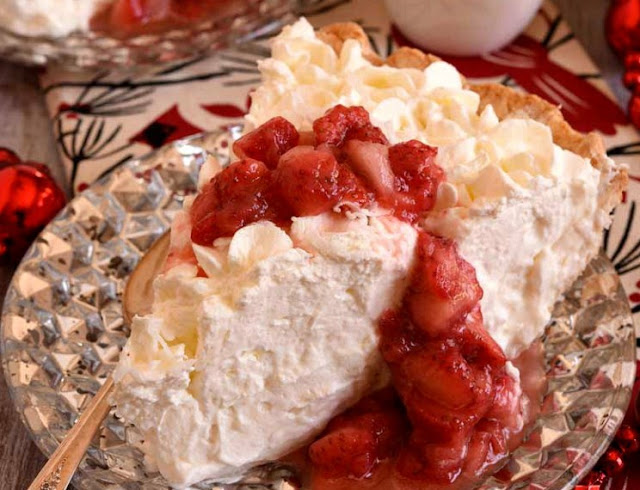 White Christmas Pie #desserts #recipes