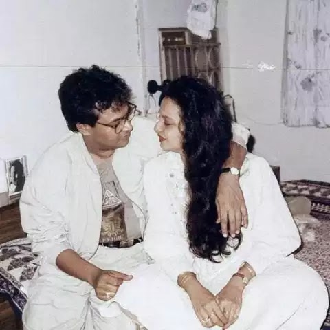 rekha and mukesh agarwal