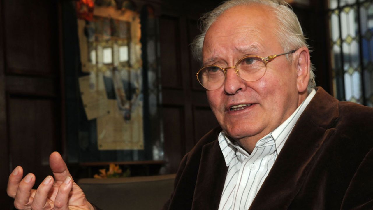 ganz1912 Biblioteca digital ERNESTO LACLAU