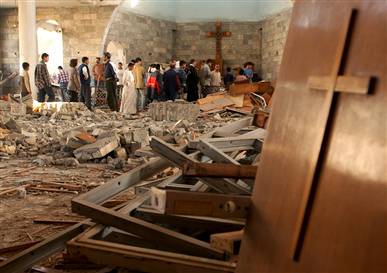Tumpahan Isak Tangis Umat Kristiani Meluap, Gereja Tua di Irak Hancur Dibom ISIS Tumpahan Isak Tangis Umat Kristiani Meluap, Gereja Tua di Irak Hancur Dibom ISIS