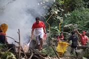 Giliran Sesaot Jadi Lokasi Aksi Bersih-bersih Dispar Lombok Barat