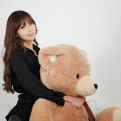 Seo Han Bit – In Maid Costume Foto 22