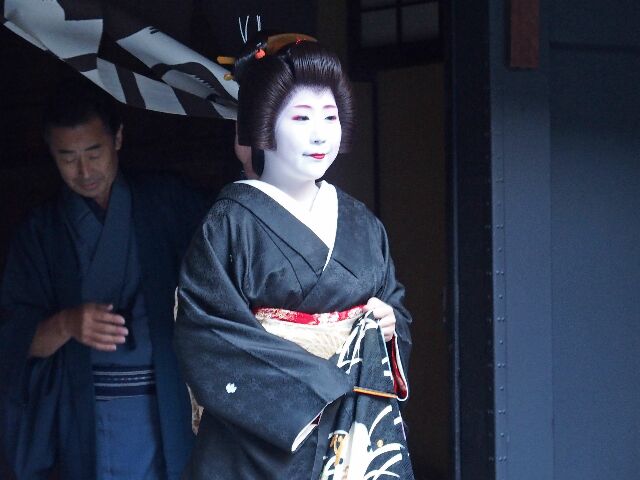 Gottuan S Room 祇園甲部 まめ春さんの襟かえ