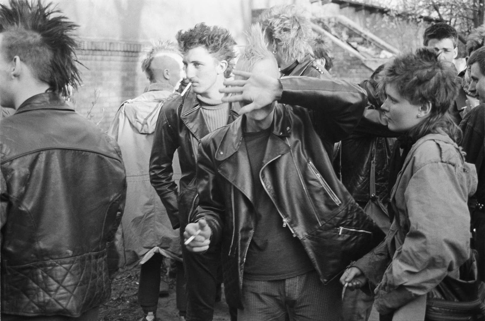 Amazing Photographs Capture Punk Scenes in East Germany During the ...