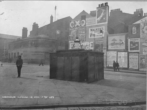 Toilets, Cleveland Square, 1907