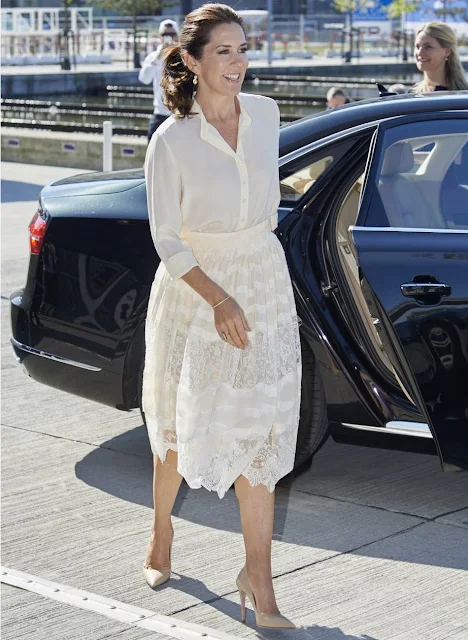 Crown Princess Mary attended the opening of 'Copenhagen Fashion Summit 2016' at the Copenhagen Concert Hall. Crown Princess Mary wore H&M Lace Skirt, Naledi Allana Clutch, Prada Pumps