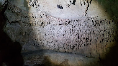 Hacıllı Şelalesi ve Mağara