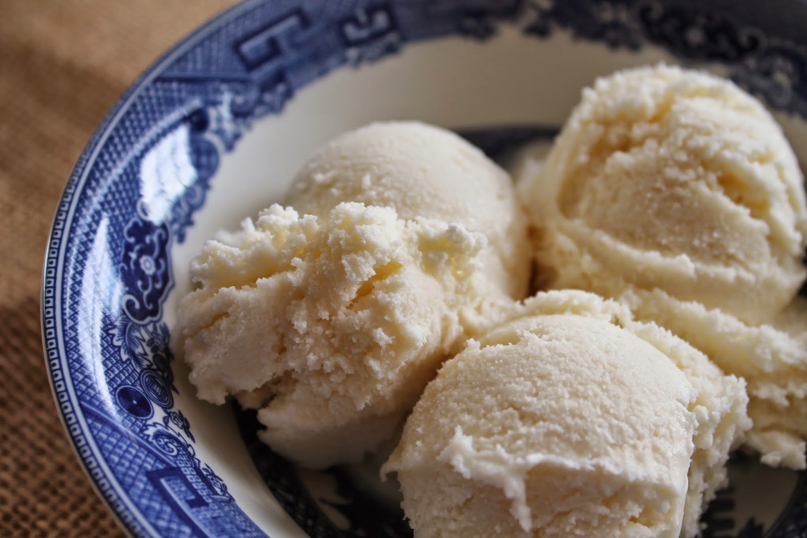 LobsterMeetsPeach Plain Jane Ice Cream