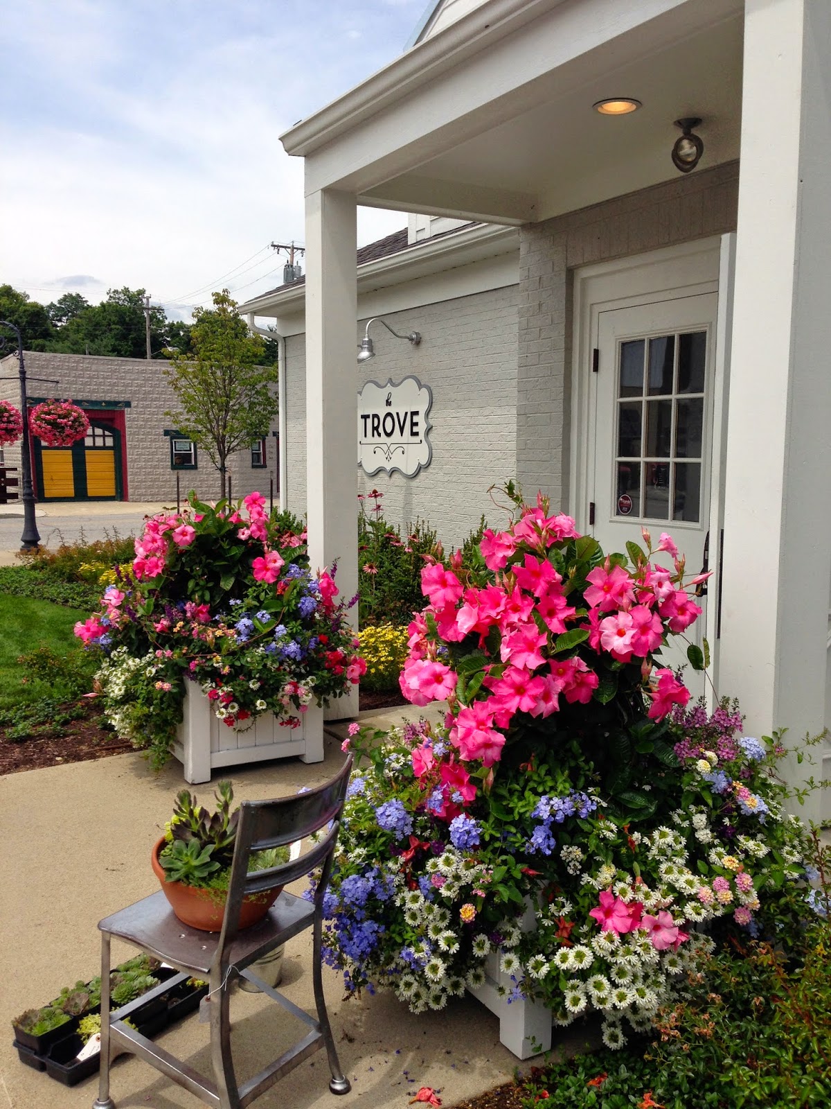 Vintage Grace Here and About Roanoke, Indiana