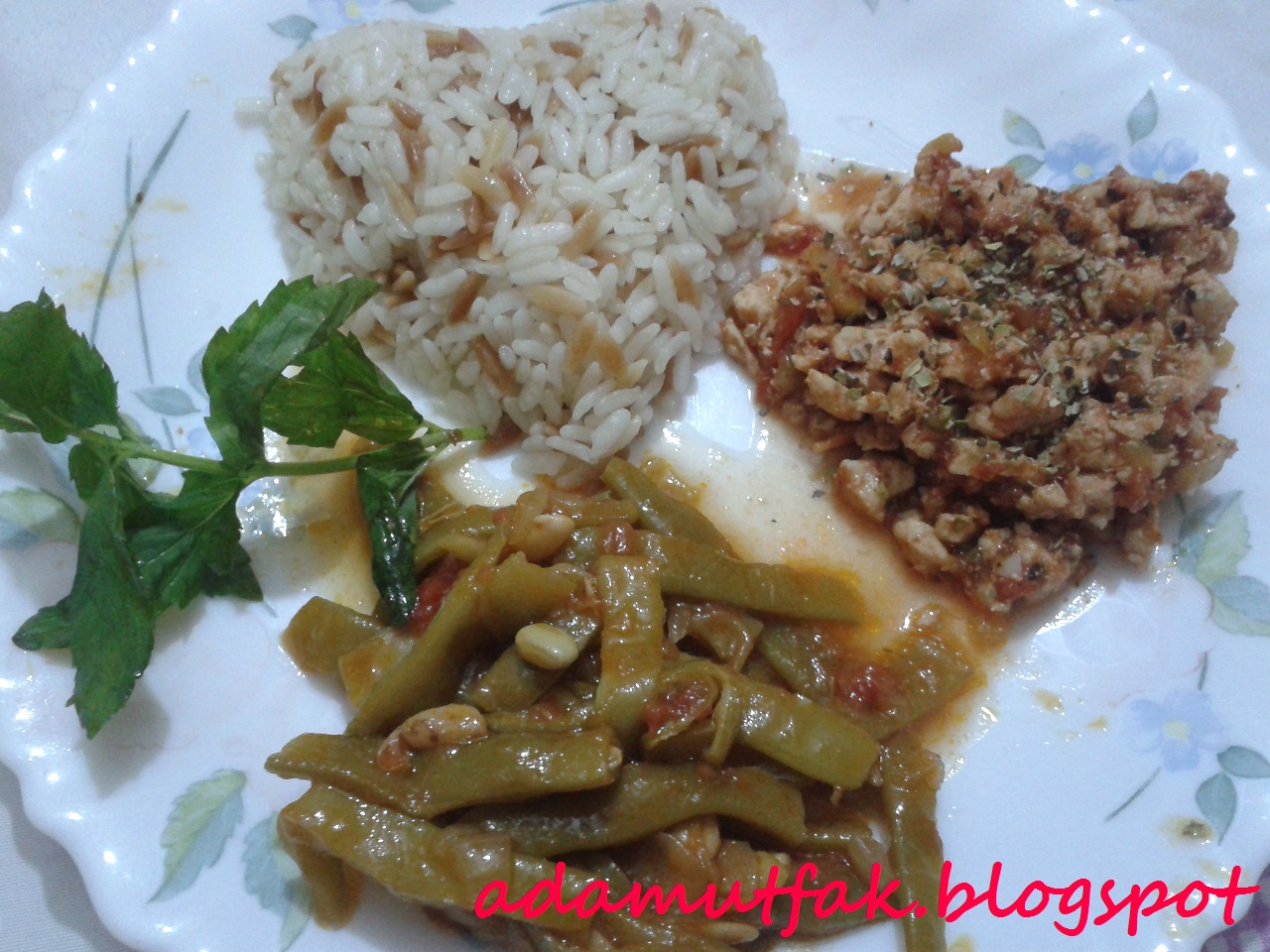 Ada Mutfak�tan Lezzetli Ev Yemekleri Ramazan�ın Anlamı İftar Yemeğimiz6