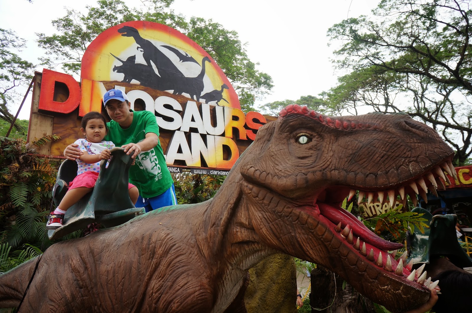 dino land theme park