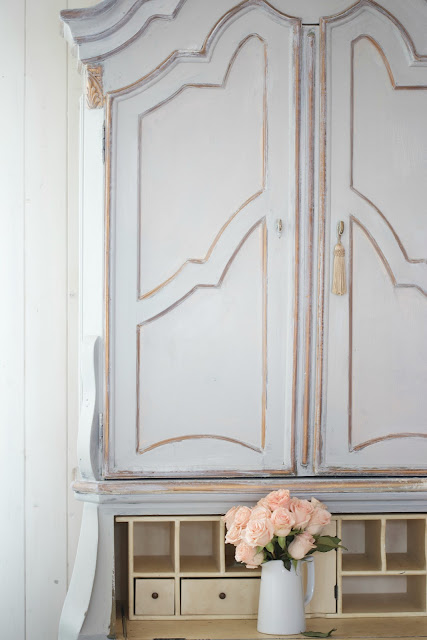 Painted cupboard Makeover - French Country Friday
