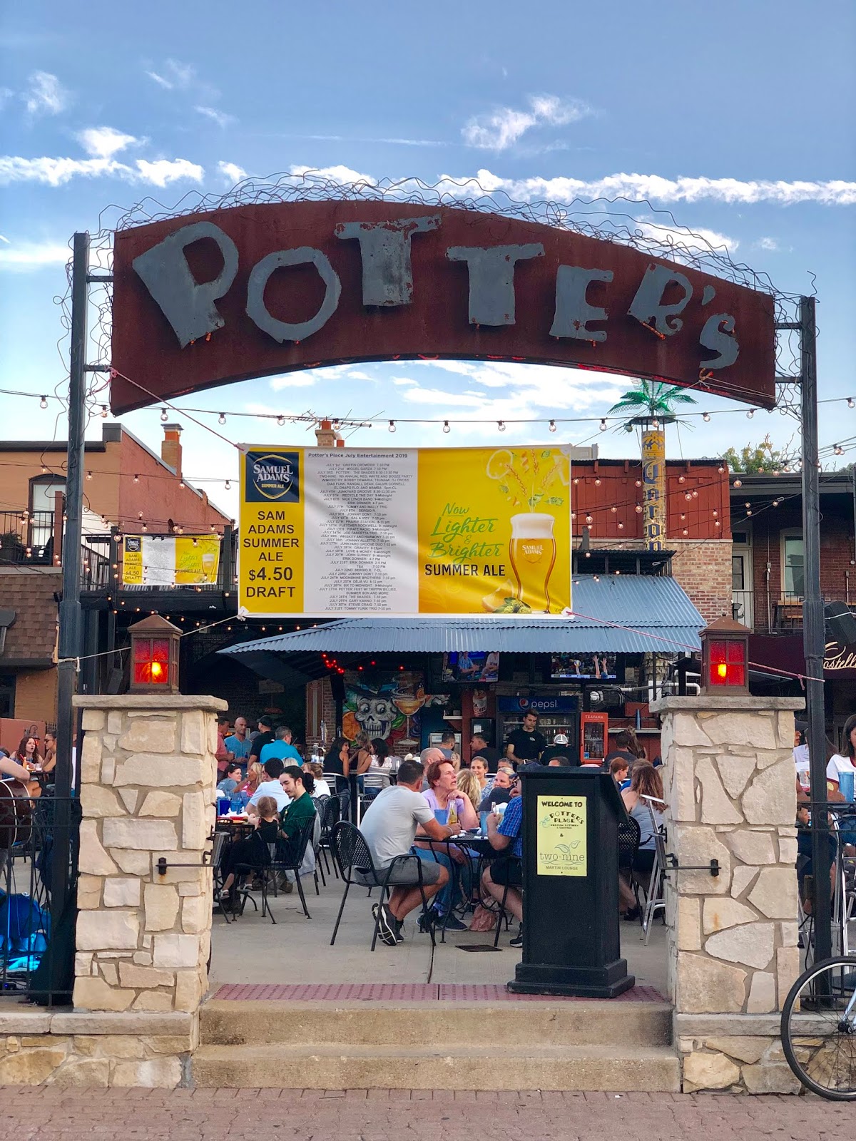 Potter's PlaceGreat TexMex food in the heart of Naperville