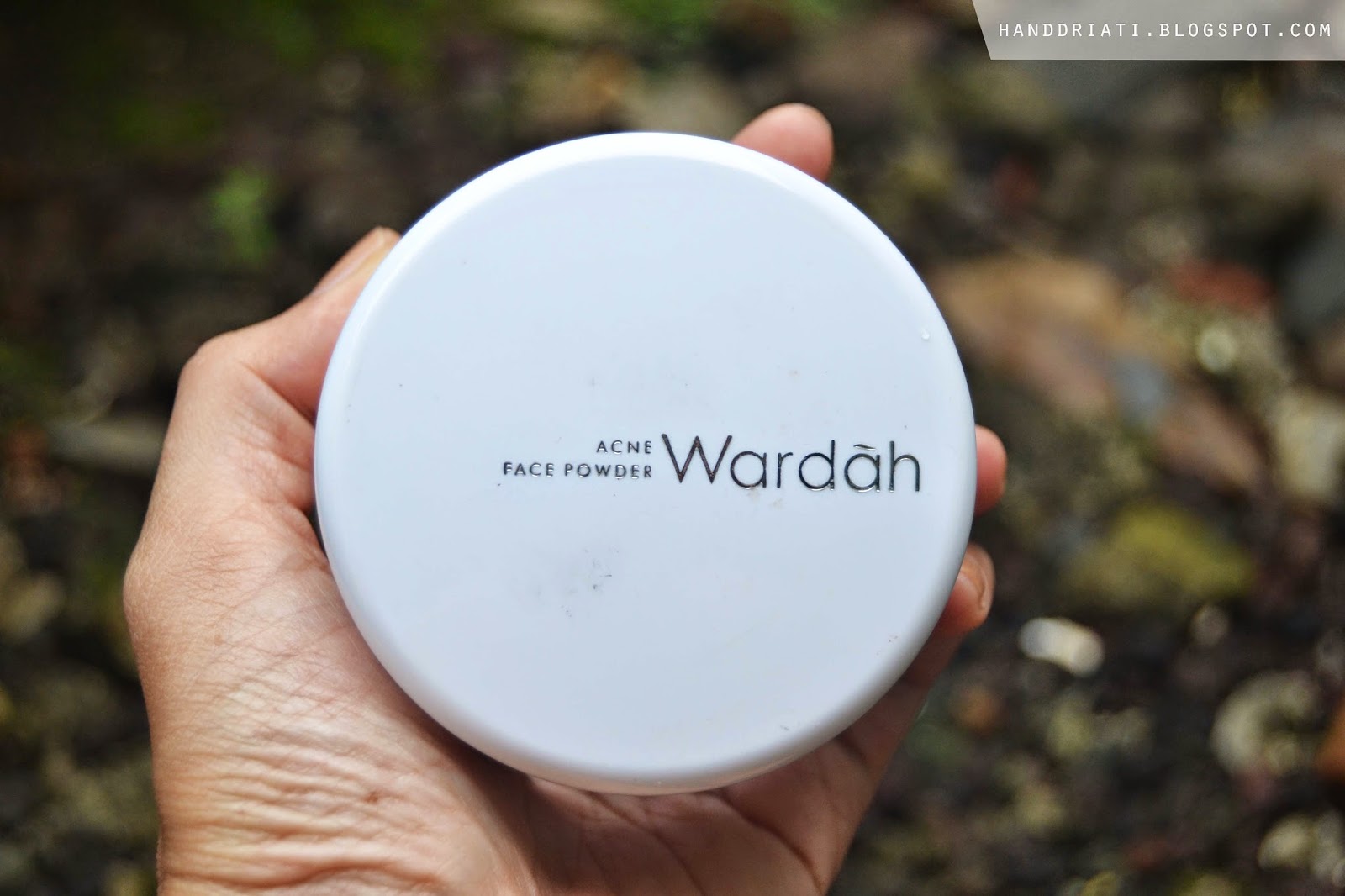 Review Bedak Tabur Wardah Face Powder Acne Series  One 