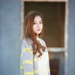 Pretty Yu Jin In Outdoors Photo Shoot Foto 19