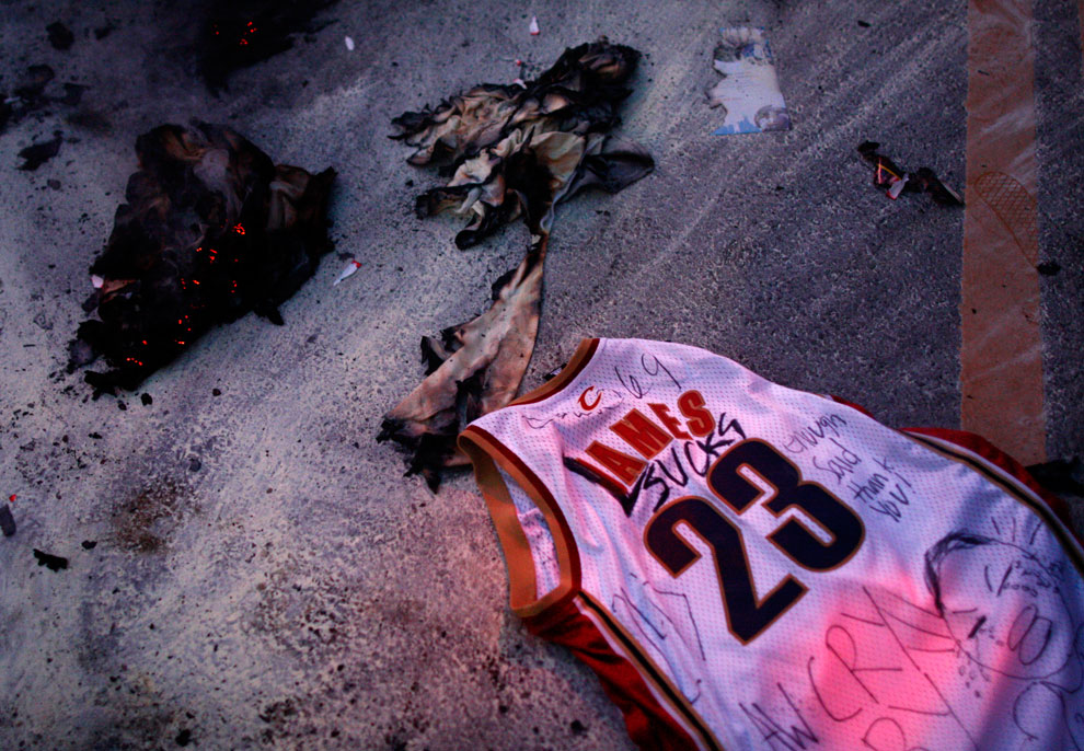 theKONGBLOG™ Why So Serious? Sports Fans Go Too Far