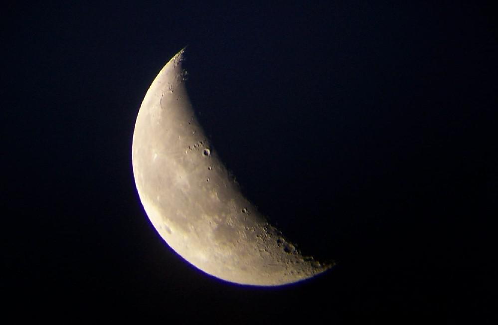 In Quale Segno Zodiacale Si Trova La Luna Oggi La Luna Nei Segni Zodiacali