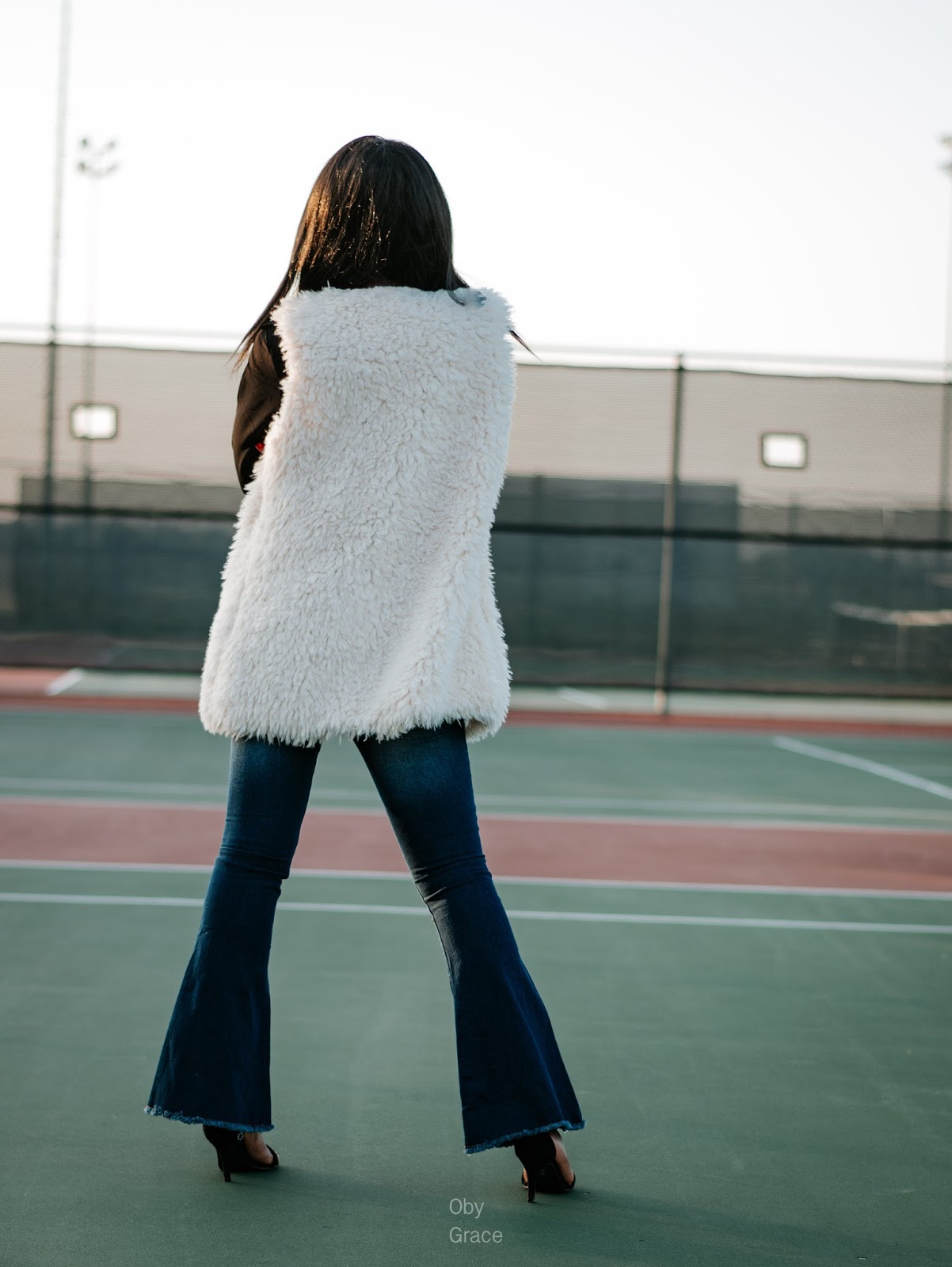 Apple Bottom Jeans vest with the fur Oby Grace