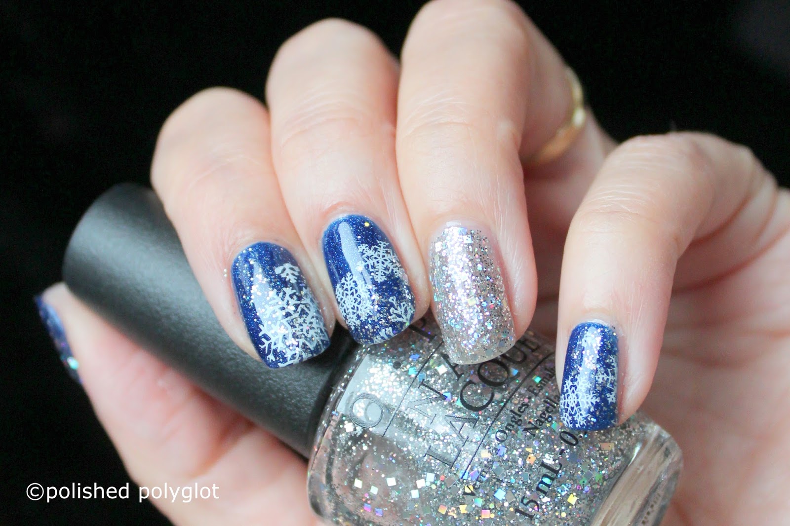 Blue and White Winter Nail Art - wide 9
