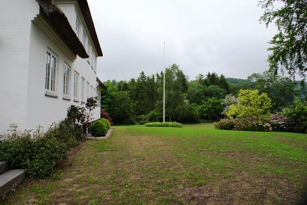 Kjeld slot: have mÃder hus og hus mÃder have