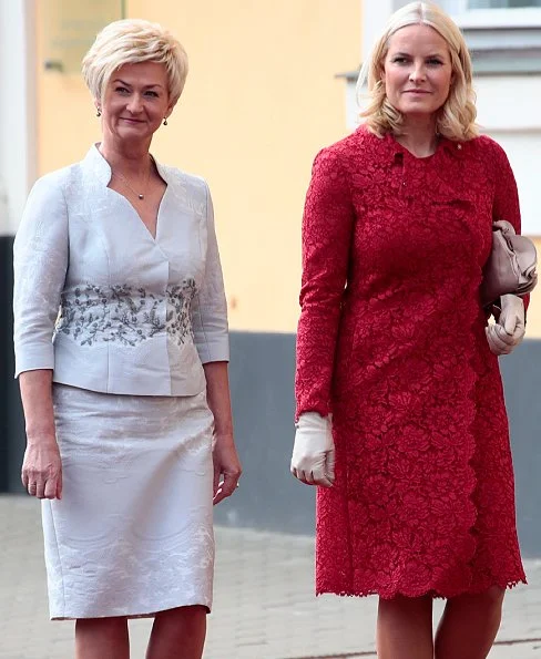 Crown Princess Mette Marit wore Valentino Lace Coat for visit to Latvia. President of Latvia, Raimonds Vējonis and First Lady Iveta Vējone