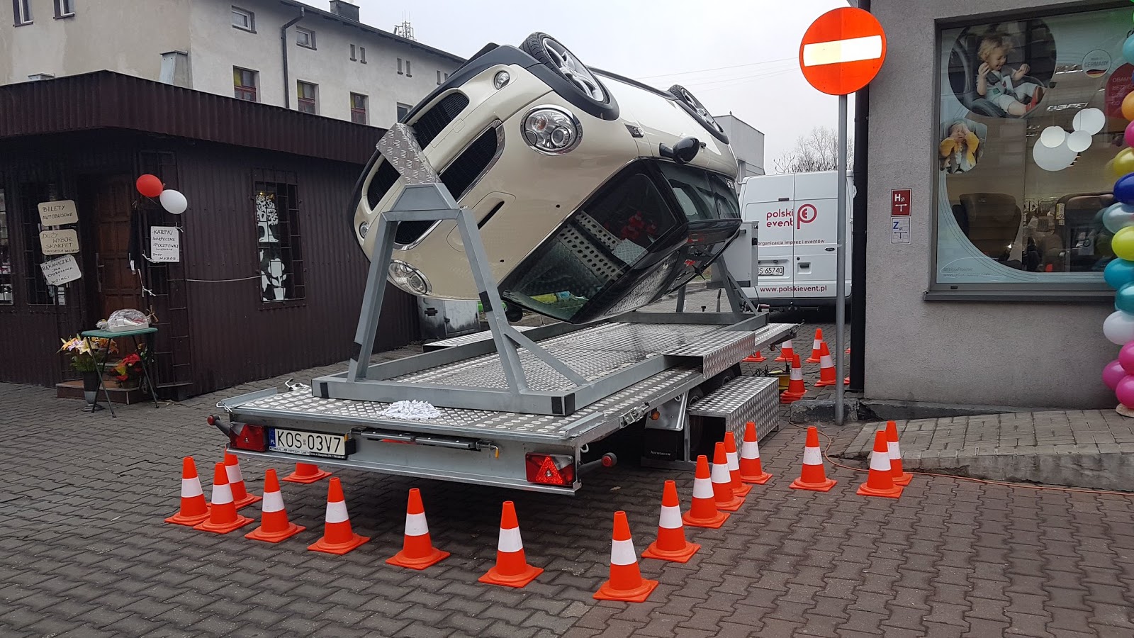 Symulator dachowania Mobilny symulator dachowania