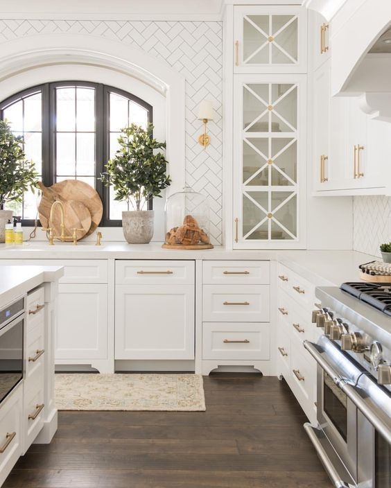30+ Inexpensive White Kitchen Decor Ideas To Try