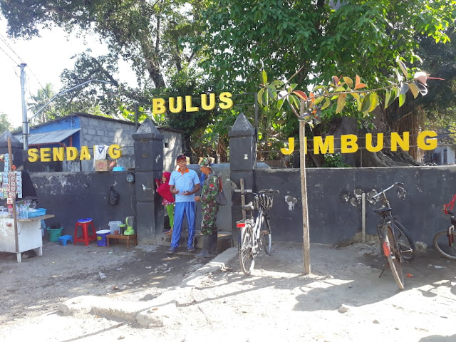 Satgas TMMD Reg 105 Datangi Sendang Bulus Jimbung, Nikmati Kesegaran Airnya   