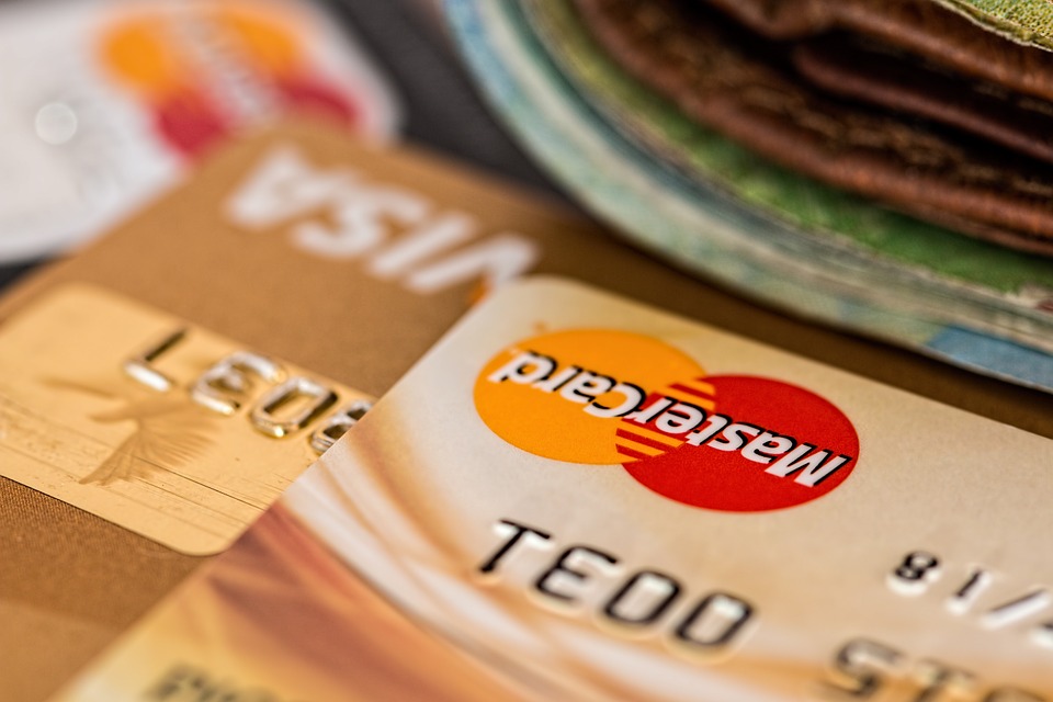 Useful Ways Small Businesses Save On Credit Card Processing Fees