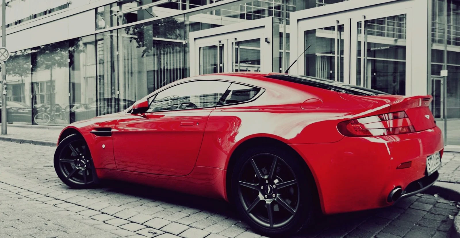 Dummy Image With Link to Itself